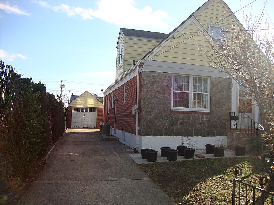1st image of 218 Brooklyn Ave