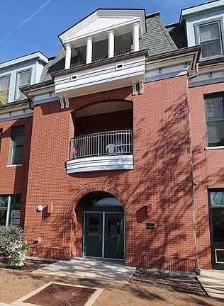 2nd image of 1801 Park Ave Unit 3B
