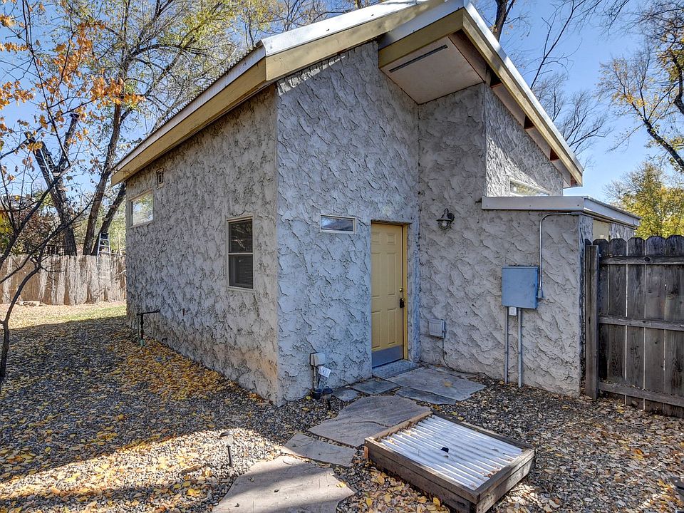 1st image of 525 Dameron Dr