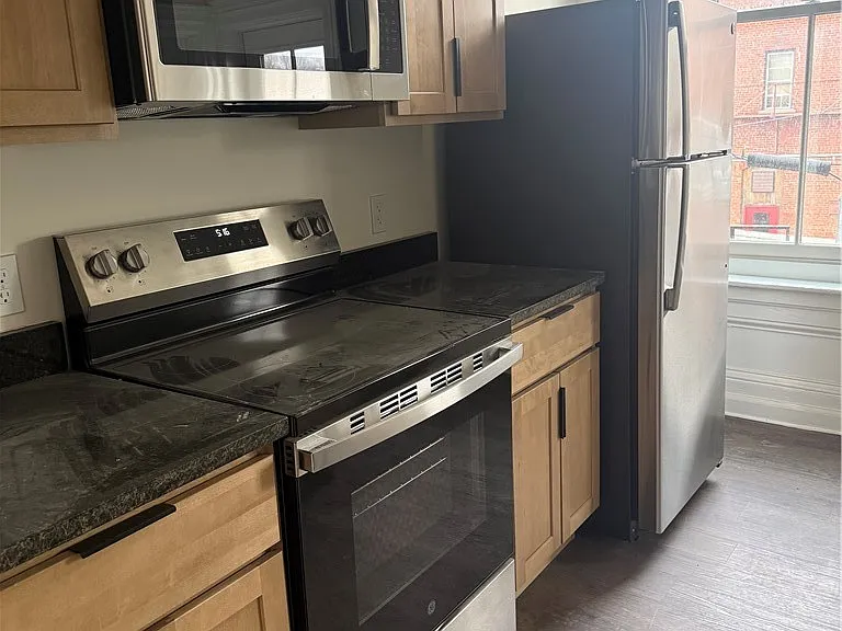 109 Main St — Photo 11