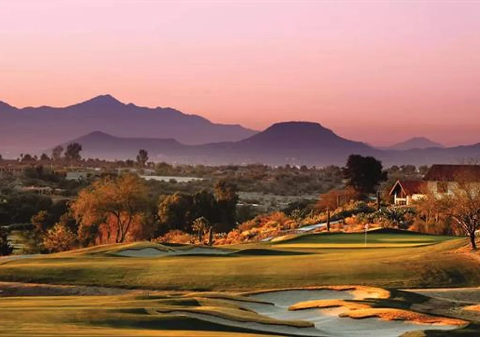 Tucson National Fully Furnished Home on the Golf Course — Photo 1