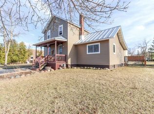 213 E Wisconsin St, Weyauwega, WI 54983