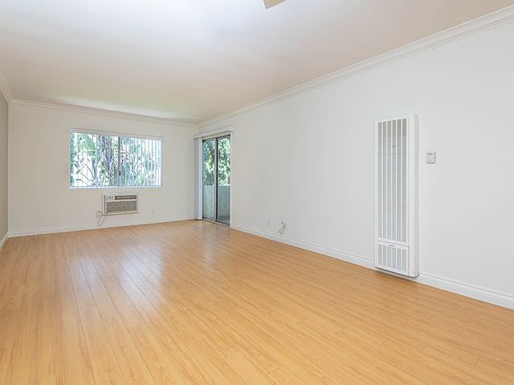 2nd image of 1810 Purdue Ave APT 15