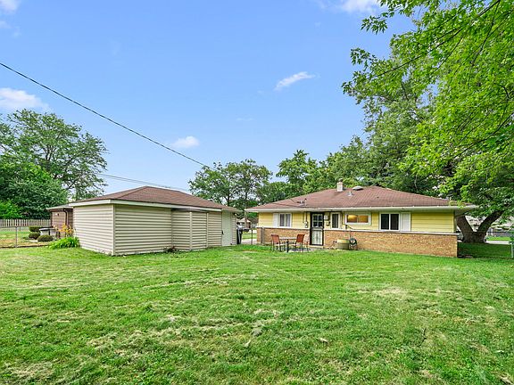 2nd image of 159 Blackhawk Dr