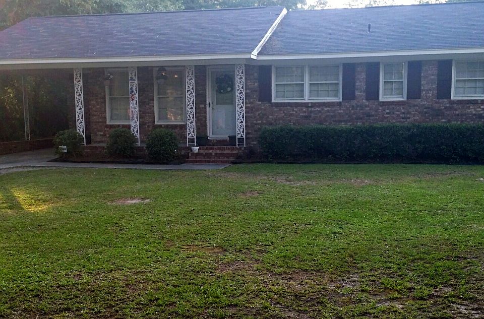 1st image of 3705 E King Henry Dr