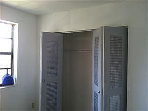 2nd image of 889 Hamilton Dr APT J