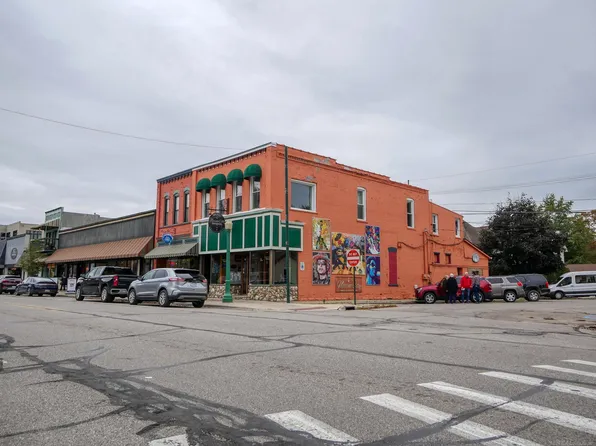 302 S Water St, Marine City, MI 48039