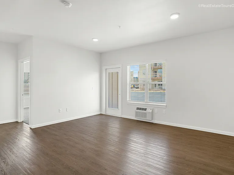 Reserve at Hunters Ridge — Photo 15