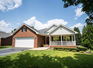 107 Paddock Ln, Greenwood, SC 29649