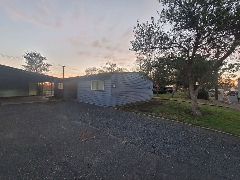 1st image of 215 Carswell Dr