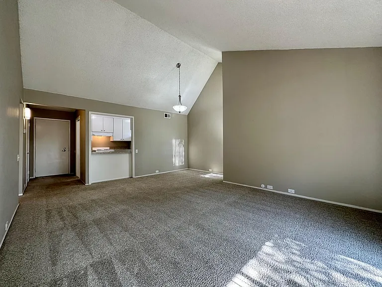 Ardendale Apartments — Photo 14