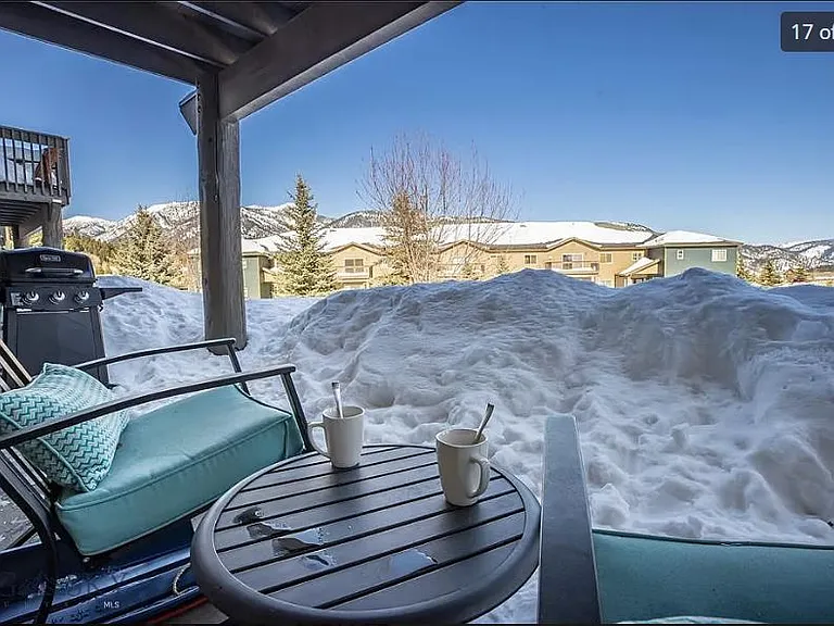 Patio with spacious open area