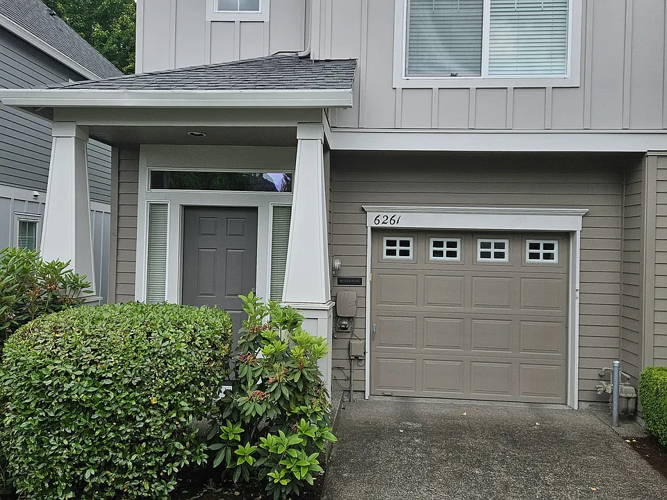 6261 SW 208th Ter