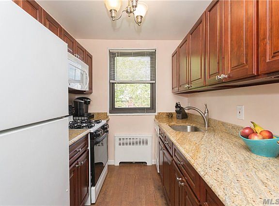 2nd image of 16358 17th Ave