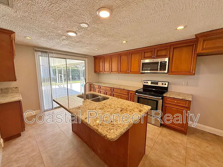 3944 E Eden Roc Cir — Photo 7