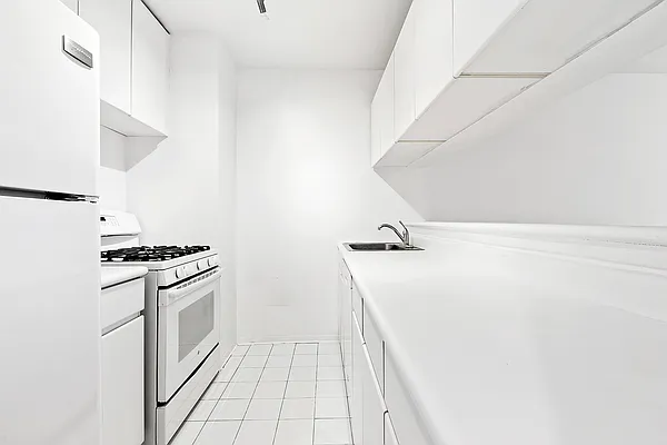 Rented by Douglas Elliman | media 19