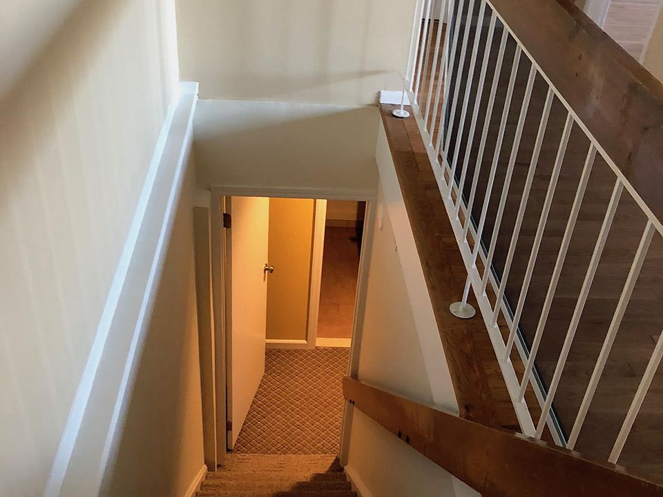 stair case to Basement