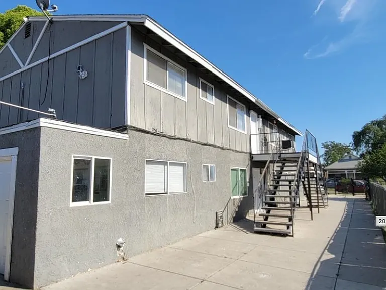 2025 E White Ave #1 — Photo 1