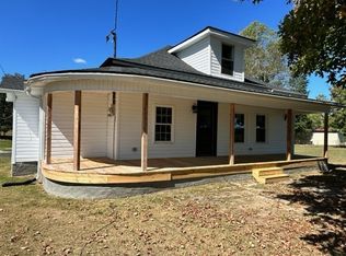 1369 Hawkins Crawford Rd, Cookeville, TN 38501