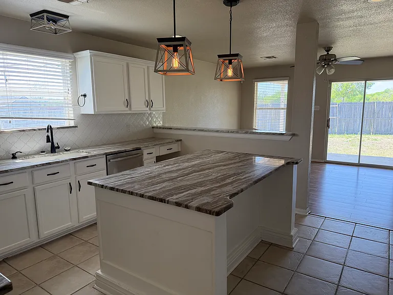 5106 Whistle Stop Dr — Photo 8