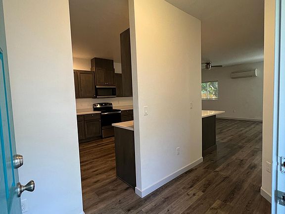 5th image of 10021 W Eshelman St