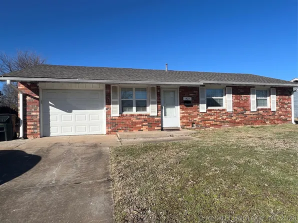 1427 E Line Ave, Sapulpa, OK 74066