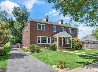 22 Lawndale Rd, Reading, PA 19610
