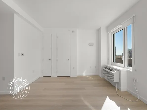 150 Lawrence Street image 8 of 28