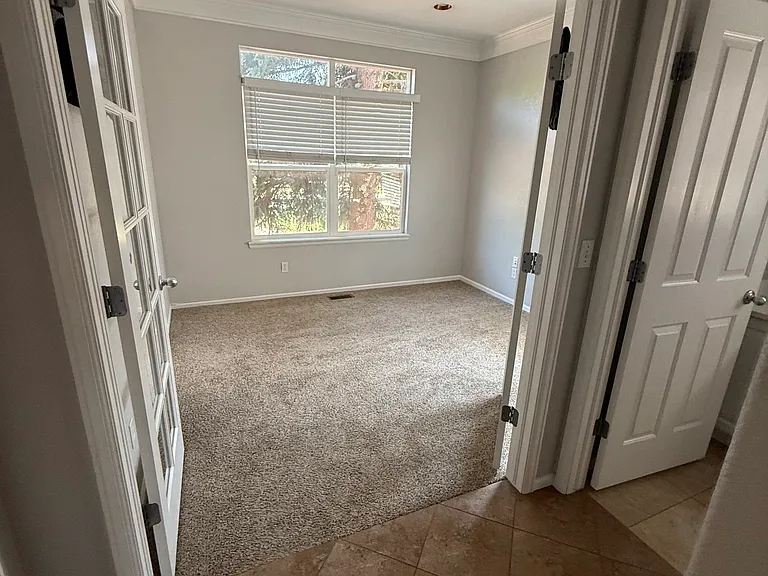 1611 Red Poppy Dr — Photo 16