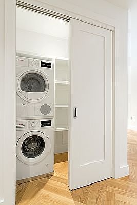 4th image of 225 W 23rd St APT 7H
