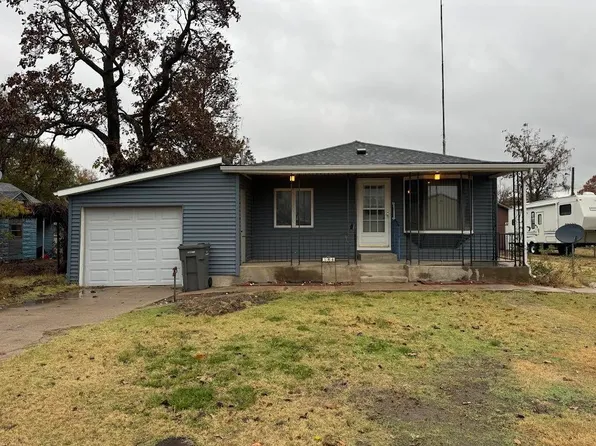 508 E 2nd St, Ellinwood, KS 67526