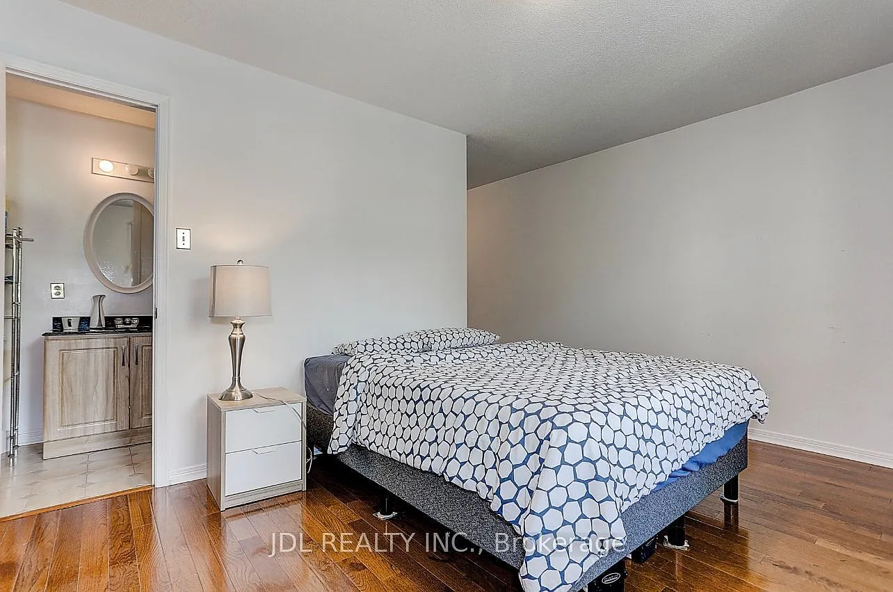 1 bed, $1,088 — Photo 2