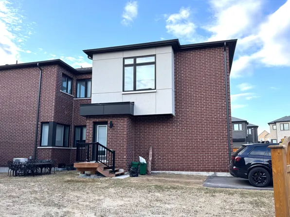 35 Golden Fern St, Markham, ON L6B 0V3