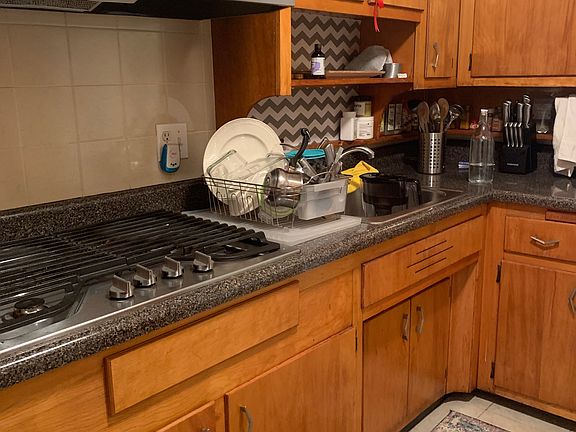 4th image of 20-59 48th St #3