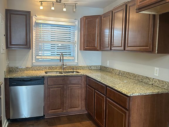 4th image of 9809 Emerald Point Dr Unit 2