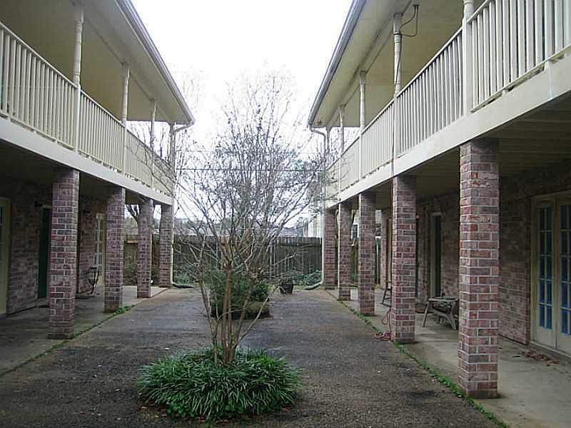 1st image of 58 Carriage Ln APT D