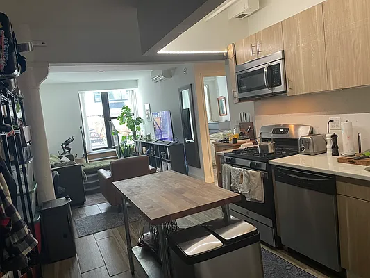 Rented by MySpaceNYC | media 2