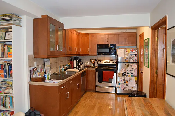 Rented by OvCo Realty | media 28