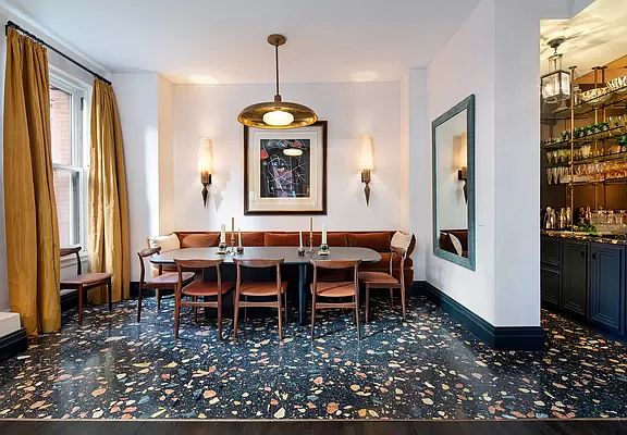 2nd image of 145 Nassau St #8DE