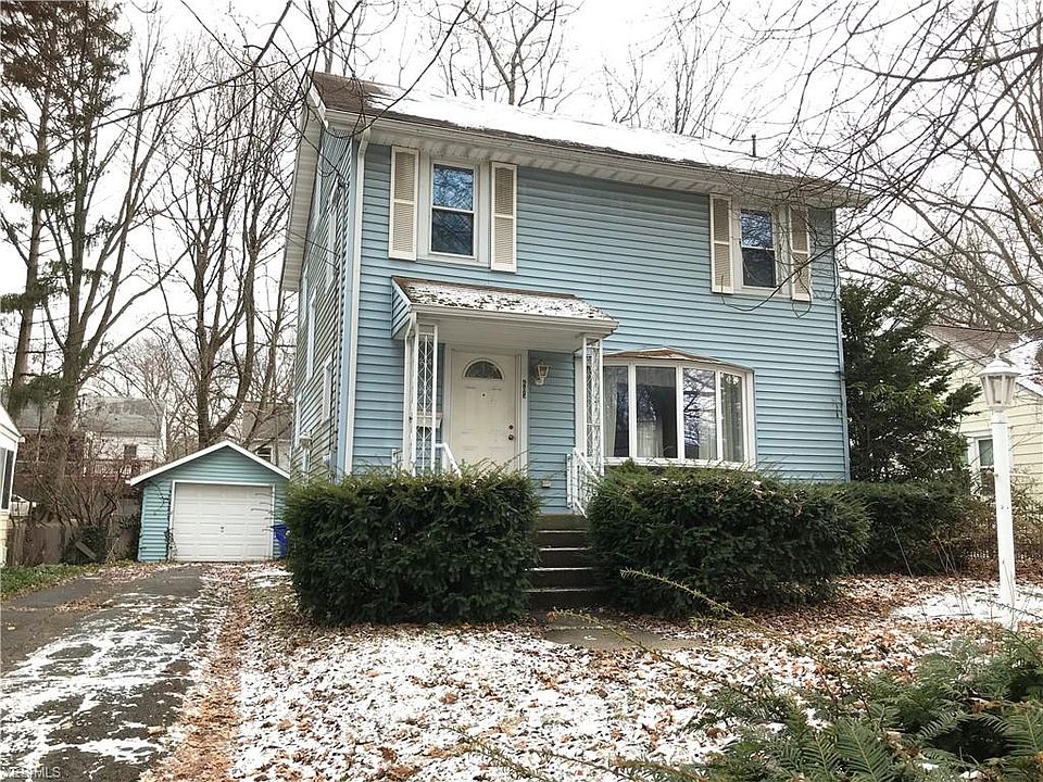 1st image of 605 N Willow St