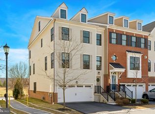 34 Parkview Cir, Wayne, PA 19087