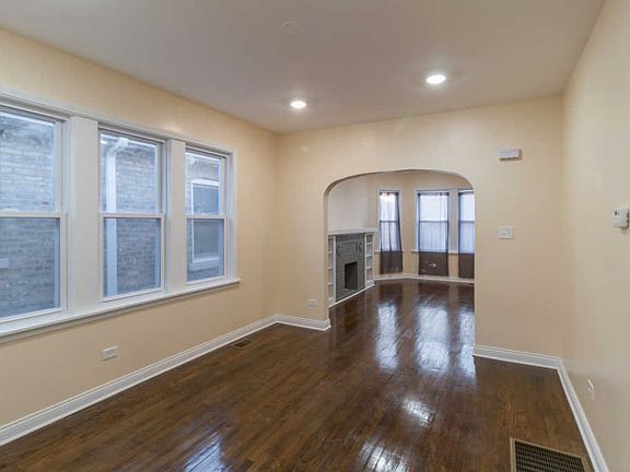 5th image of 10005 S Wentworth Ave