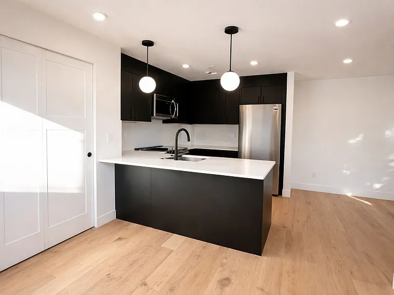 1111 N 76th St #B — Photo 11