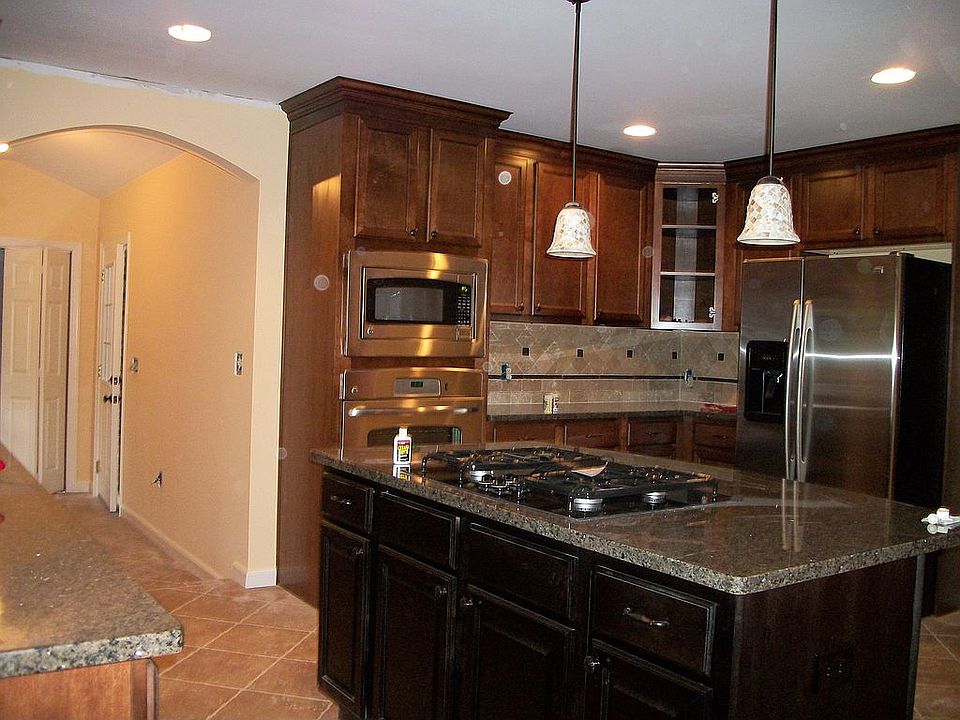 2nd image of 1120 Tuxedo Ct
