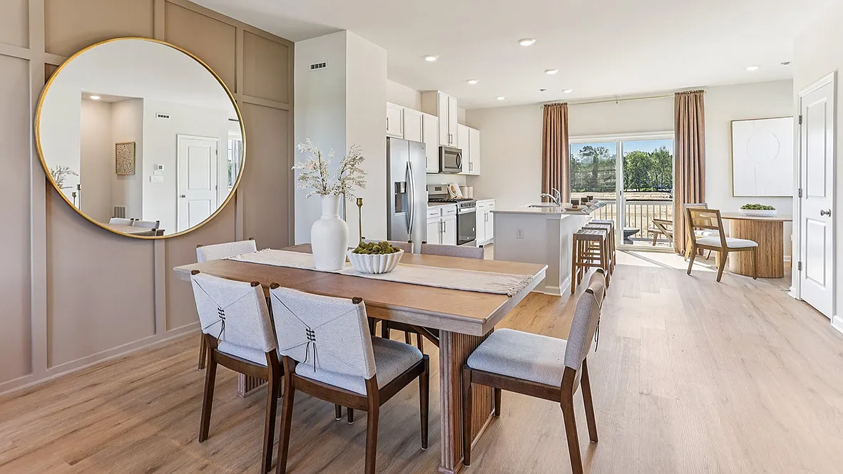 3 bed, 2.5 bath, 1962 sqft, $3,100 — Photo 3
