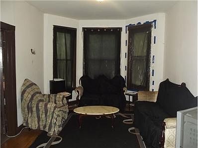 4th image of 5730 S Loomis Blvd