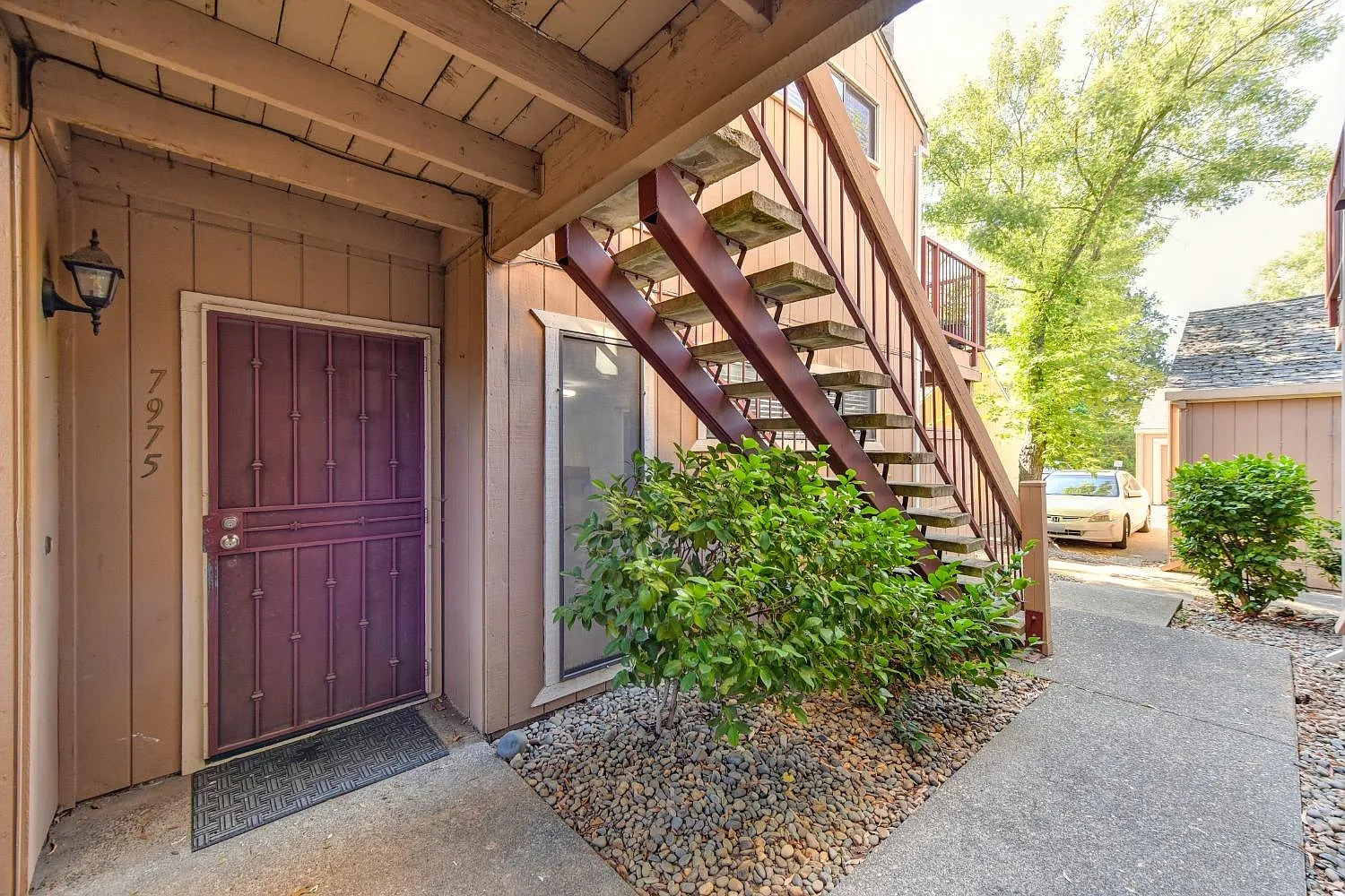 7975 Arcade Lake Ln photo 1