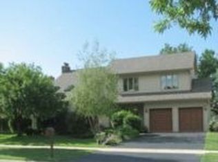 434 Quail Dr, Naperville, IL 60565