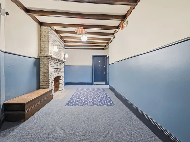 2107 Hennepin Ave #11 — Photo 6