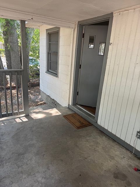 Patio to enjoy Florida living!